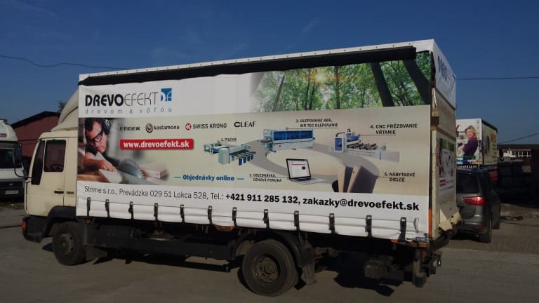 reklama-na-plandece-768x432